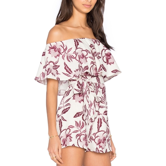 Astr Pants - ASTR Ivory Jacquard Floral Off Shoulder Romper M